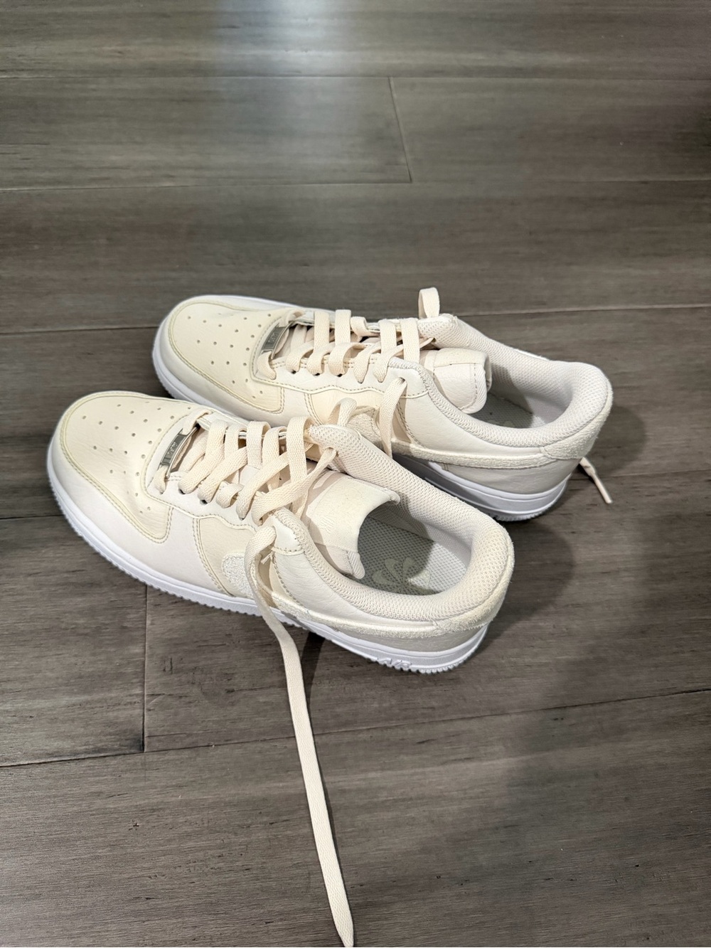 Nike AF-1 Cream Low-Top Sneakers